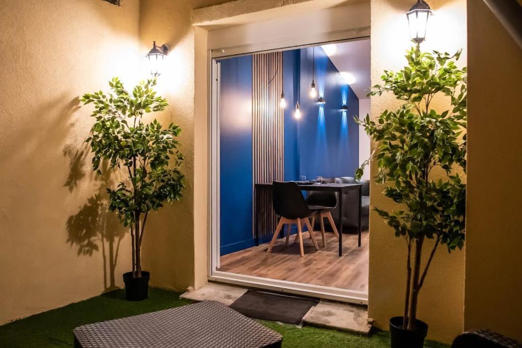 Blue Night - Jacuzzi - Bord De Seine Apartman Corbeil-Essonnes Kültér fotó